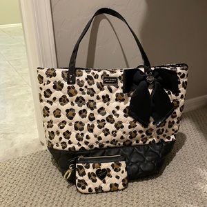Betsy Johnson tote with small wallet